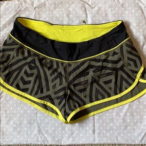 Lululemon speed shorts tribal pattern 8